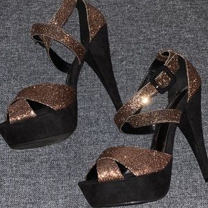 Metallic, bronze and black platform heels